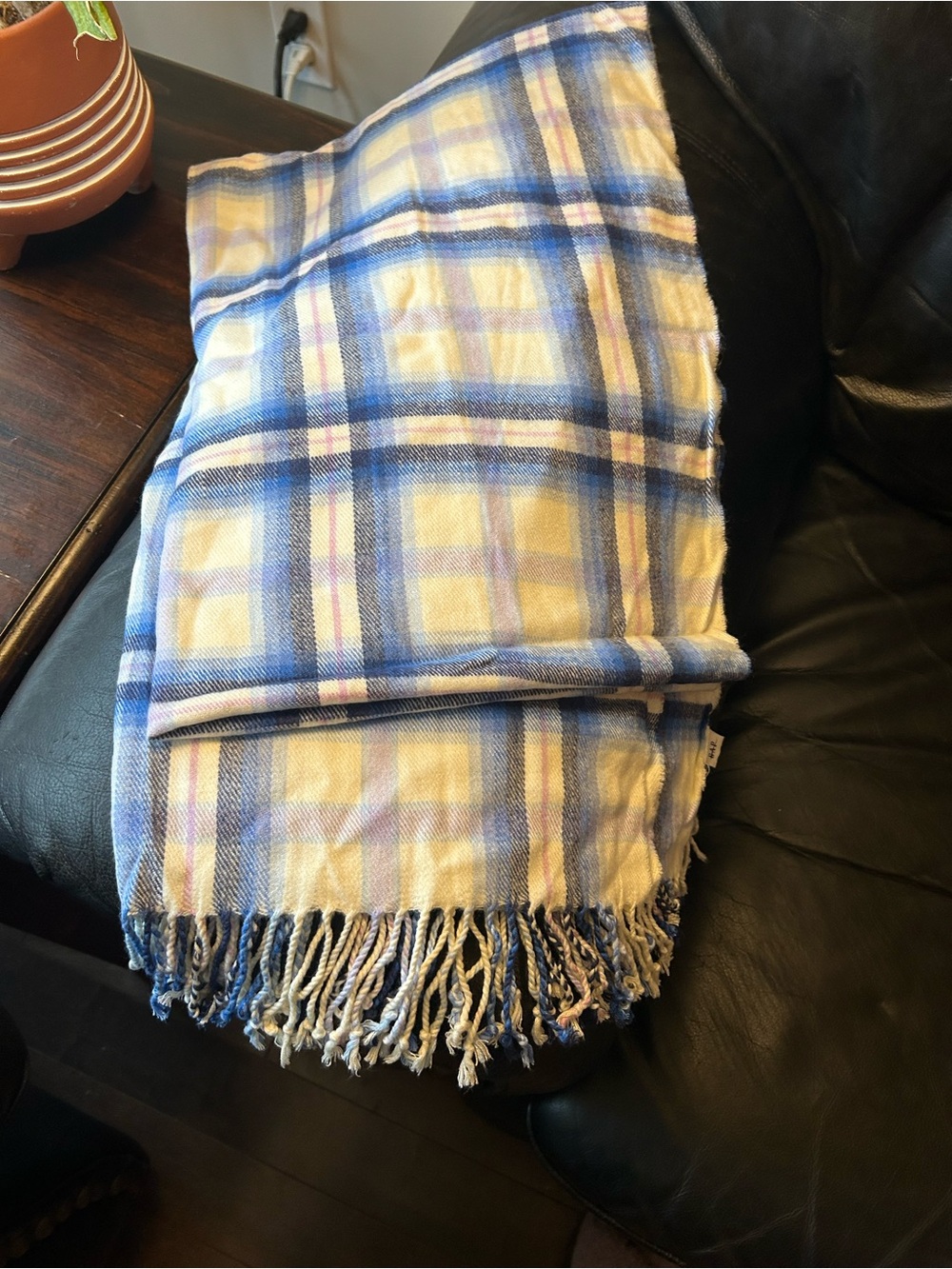 GAP Blue and Cream Plaid Lightweight Scarf - Picture 6 of 6